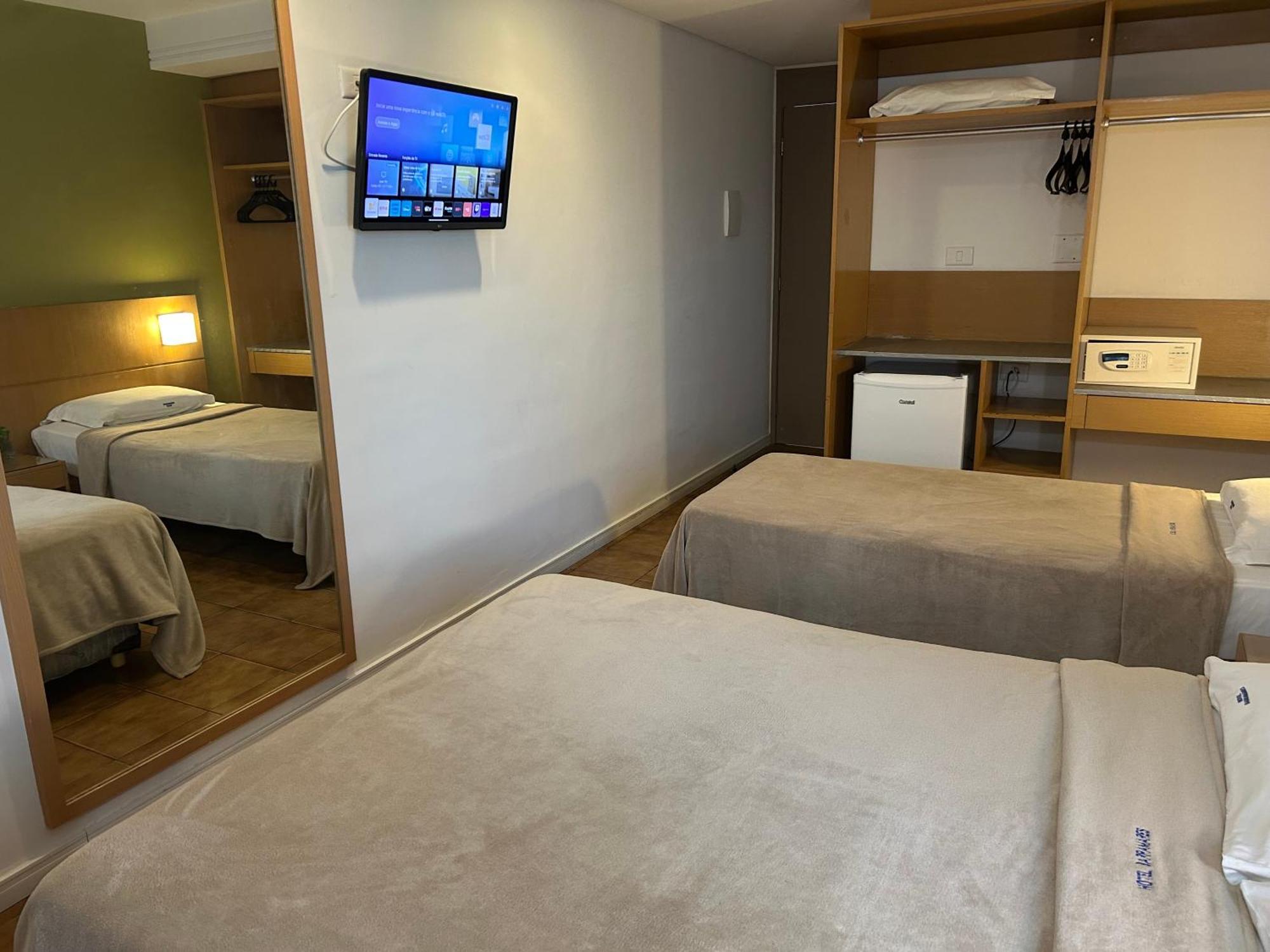 ז'אבואטו דוס גוארראפס Hotel Barramares מראה חיצוני תמונה